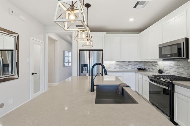 10126 Water Harbor Drive, Missouri City, TX 77459