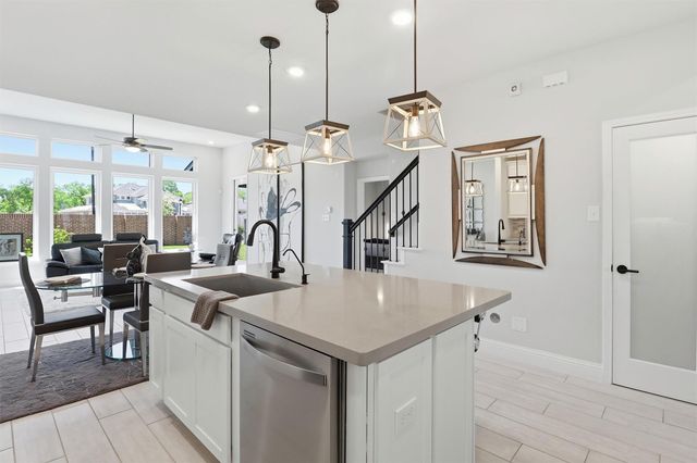 10126 Water Harbor Drive, Missouri City, TX 77459
