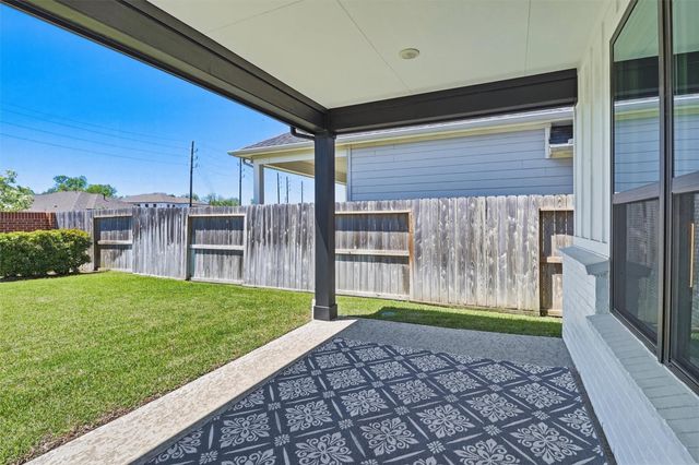 10126 Water Harbor Drive, Missouri City, TX 77459