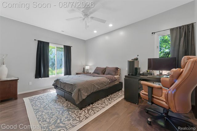 29367 Laurel Drive, Farmington Hills, MI 48331