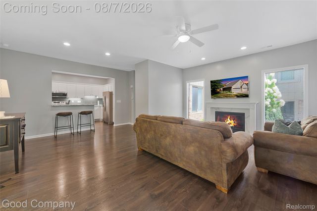 29367 Laurel Drive, Farmington Hills, MI 48331