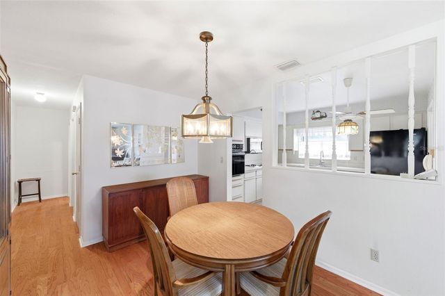 8566 108TH WAY, Seminole, FL 33772