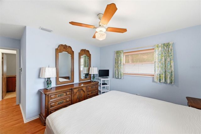 8566 108TH WAY, Seminole, FL 33772