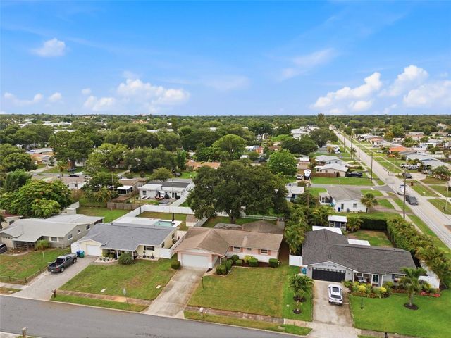 8566 108TH WAY, Seminole, FL 33772