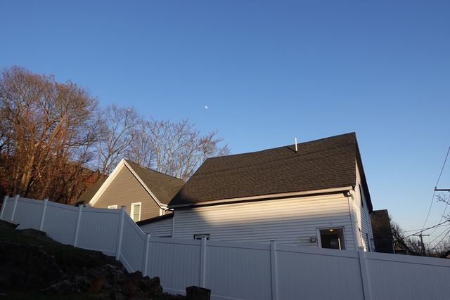 47 Rockaway St, Lynn, MA 01902