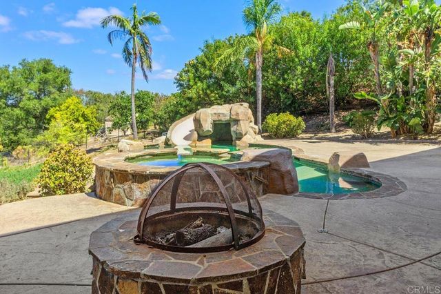 1154 Via Valle, Escondido, CA 92029