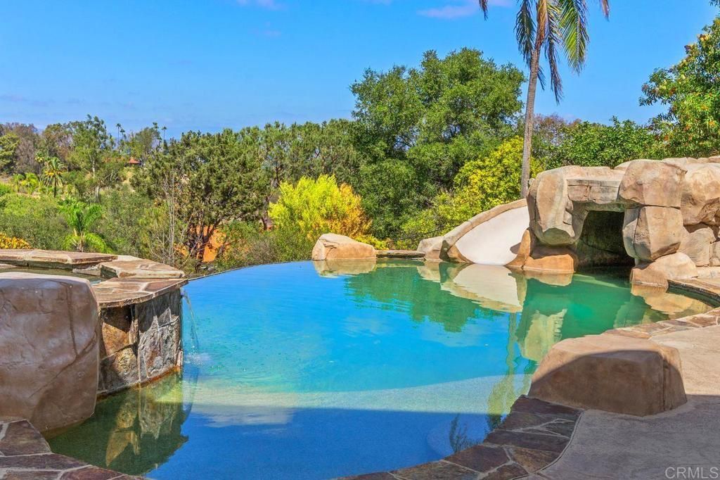1154 Via Valle, Escondido, CA 92029