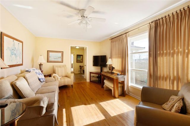 2850 Peeler Road, Dunwoody, GA 30360