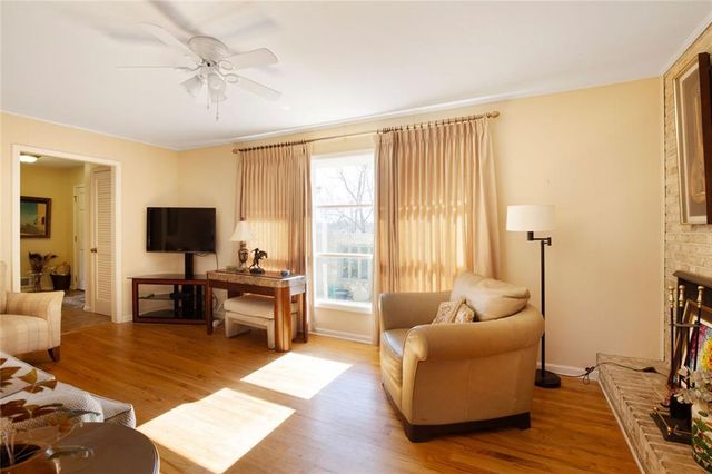 2850 Peeler Road, Dunwoody, GA 30360