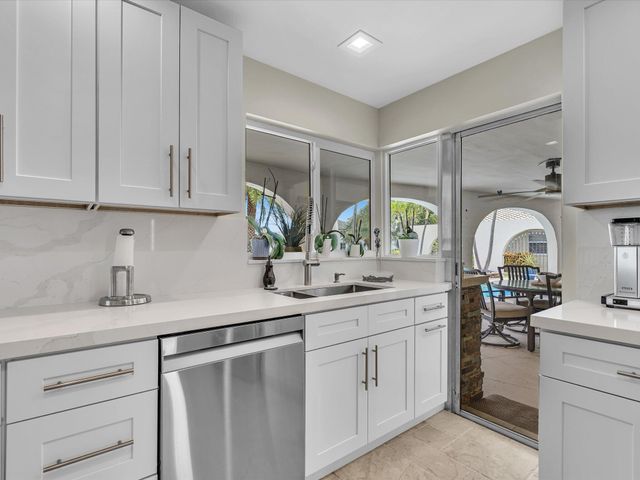 1525 SE 12th Street, Deerfield Beach, FL 33441