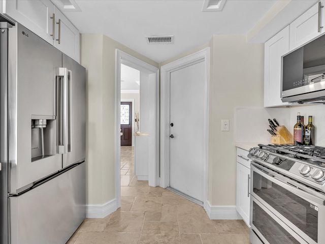 1525 SE 12th Street, Deerfield Beach, FL 33441