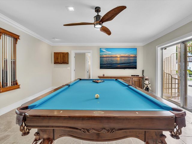 1525 SE 12th Street, Deerfield Beach, FL 33441