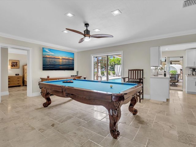 1525 SE 12th Street, Deerfield Beach, FL 33441