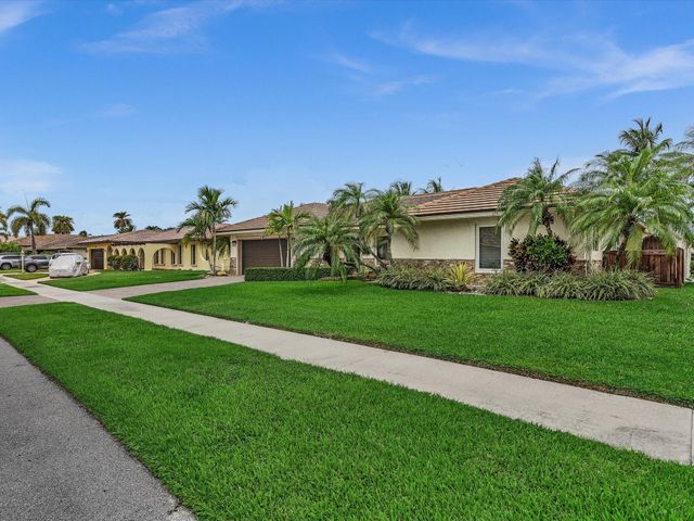 1525 SE 12th Street, Deerfield Beach, FL 33441
