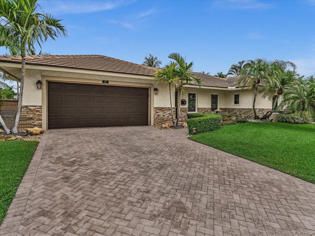 1525 SE 12th Street, Deerfield Beach, FL 33441