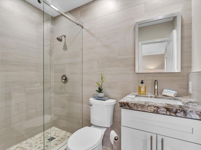 1525 SE 12th Street, Deerfield Beach, FL 33441