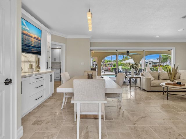 1525 SE 12th Street, Deerfield Beach, FL 33441