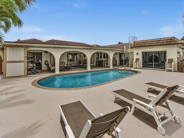 1525 SE 12th Street, Deerfield Beach, FL 33441