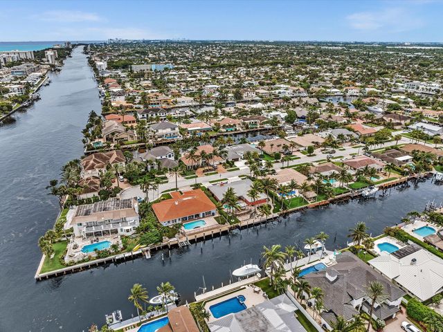 1525 SE 12th Street, Deerfield Beach, FL 33441