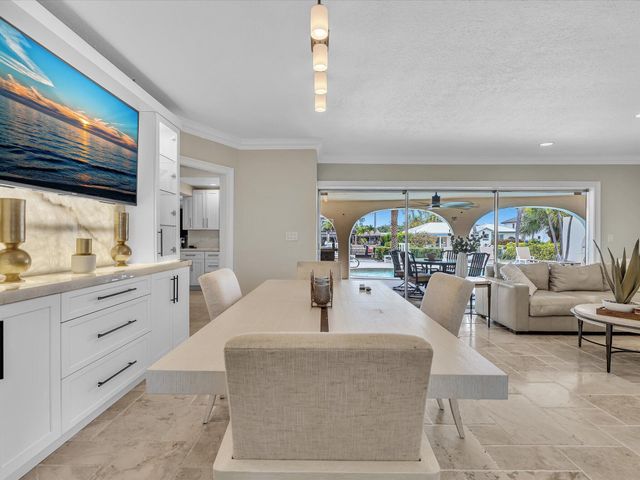 1525 SE 12th Street, Deerfield Beach, FL 33441