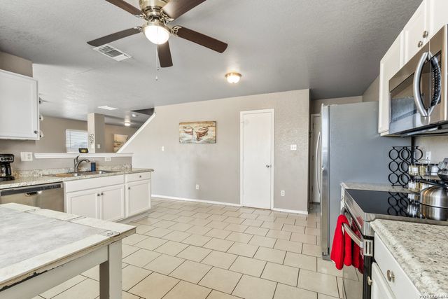 6314 Fence Crossing, San Antonio, TX 78244