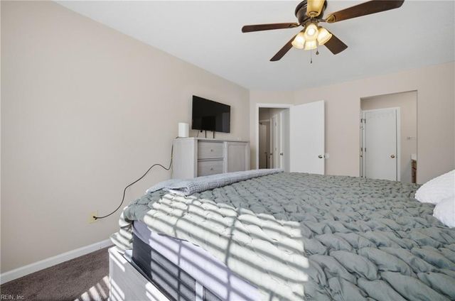 12768 Daybreak CIR, Newport News, VA 23602