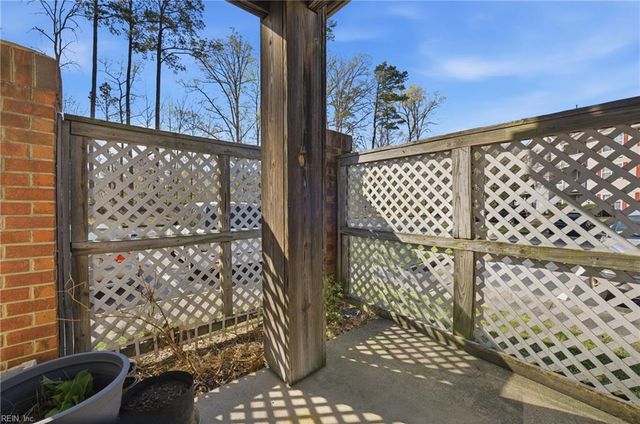 12768 Daybreak CIR, Newport News, VA 23602