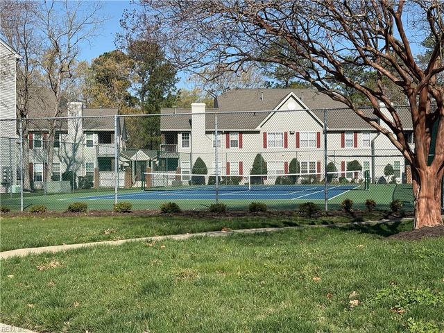 12768 Daybreak CIR, Newport News, VA 23602