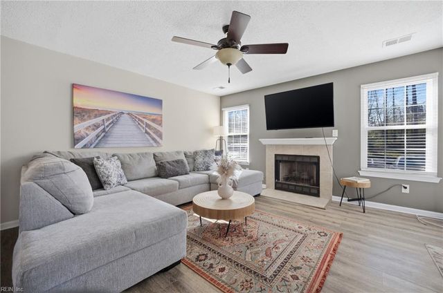 12768 Daybreak CIR, Newport News, VA 23602