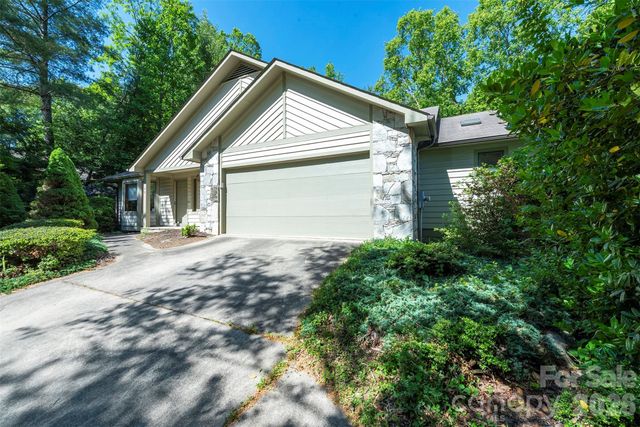 29 Hillcreek Drive, Asheville, NC 28804