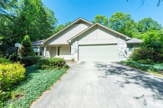 29 Hillcreek Drive, Asheville, NC 28804