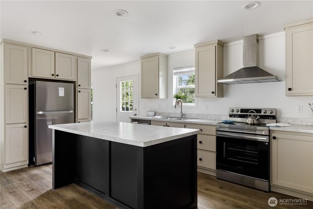 4359 Childrens Avenue, Oak Harbor, WA 98277