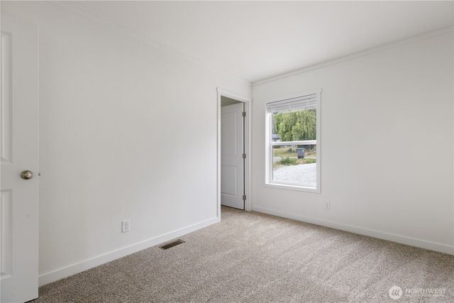 4359 Childrens Avenue, Oak Harbor, WA 98277