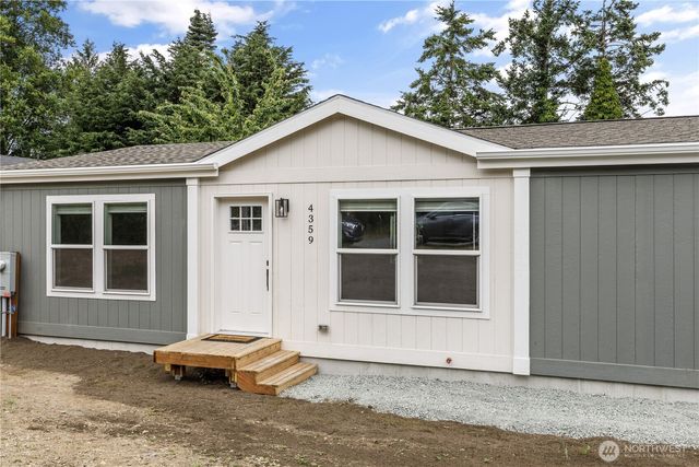 4359 Childrens Avenue, Oak Harbor, WA 98277