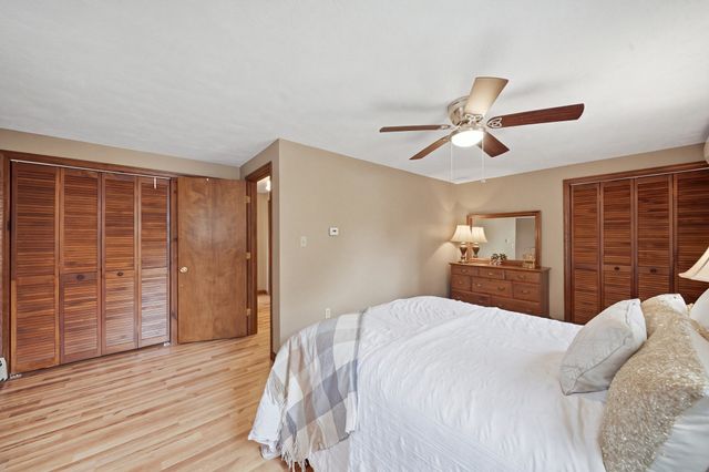 672 Shawsheen St, Tewksbury, MA 01876