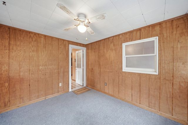 672 Shawsheen St, Tewksbury, MA 01876