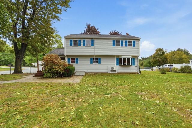 672 Shawsheen St, Tewksbury, MA 01876