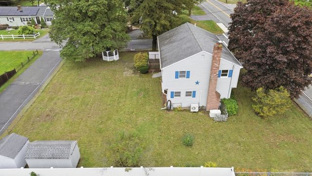 672 Shawsheen St, Tewksbury, MA 01876