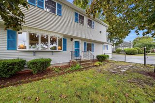 672 Shawsheen St, Tewksbury, MA 01876