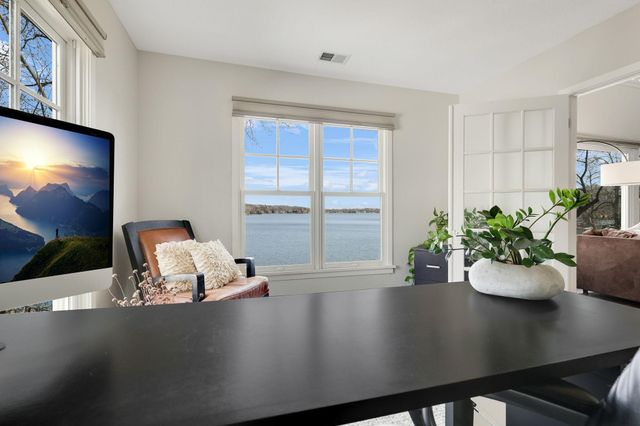 5670 Fairlawn Shores Trail SE, Prior Lake, MN 55372