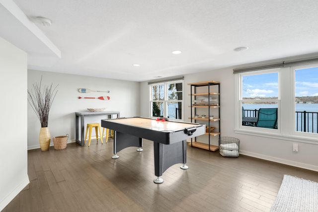 5670 Fairlawn Shores Trail SE, Prior Lake, MN 55372