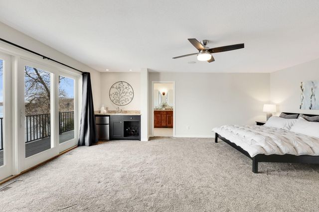 5670 Fairlawn Shores Trail SE, Prior Lake, MN 55372