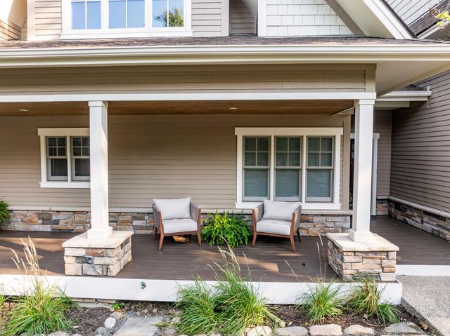 5670 Fairlawn Shores Trail SE, Prior Lake, MN 55372