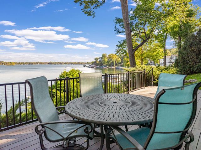 5670 Fairlawn Shores Trail SE, Prior Lake, MN 55372