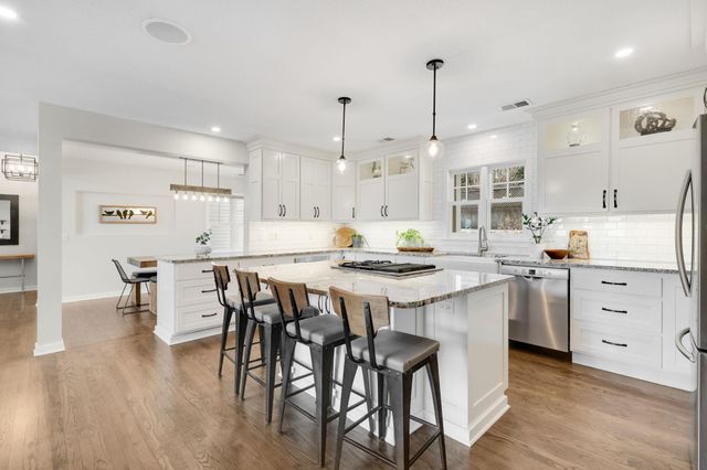 5670 Fairlawn Shores Trail SE, Prior Lake, MN 55372