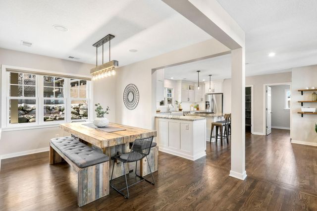 5670 Fairlawn Shores Trail SE, Prior Lake, MN 55372