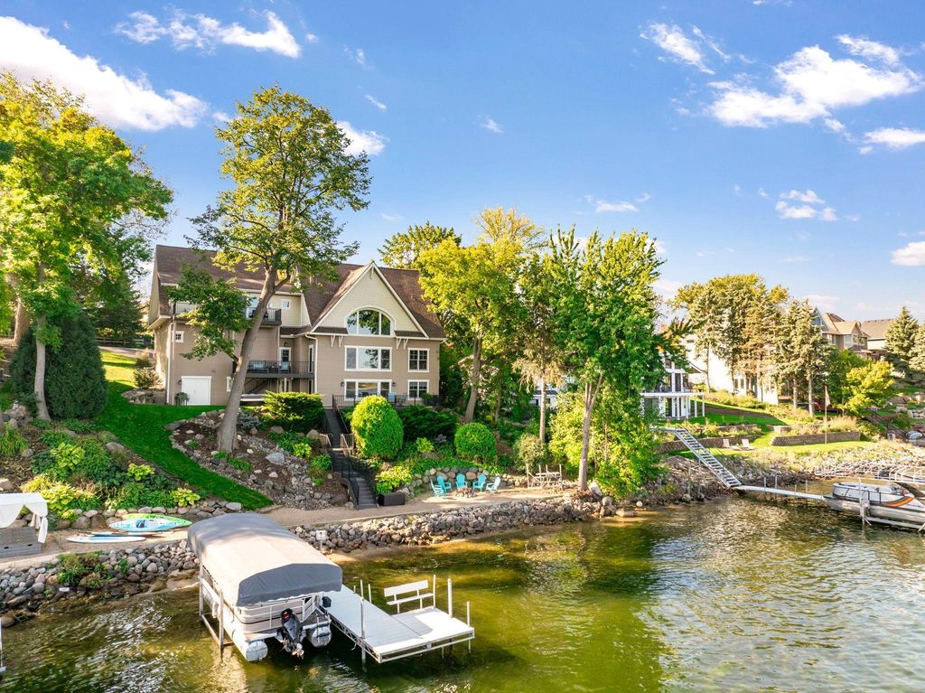 5670 Fairlawn Shores Trail SE, Prior Lake, MN 55372