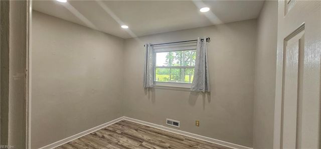3520 Gamage DR, Norfolk, VA 23518