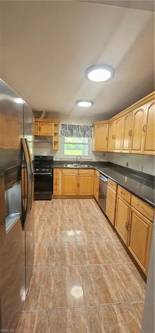 3520 Gamage DR, Norfolk, VA 23518