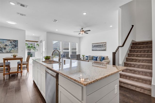 8886 Ice House Drive, North Richland Hills, TX 76180